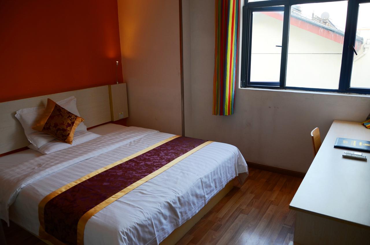 Super 8 Suzhou Guanqian Conference Center Σουτσόου Εξωτερικό φωτογραφία
